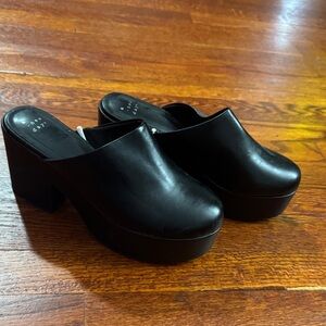 a new day Black Platform Clogs